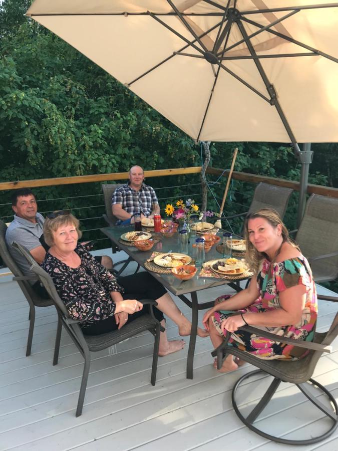 Pebble Springs Bnb Grand Beach Zewnętrze zdjęcie